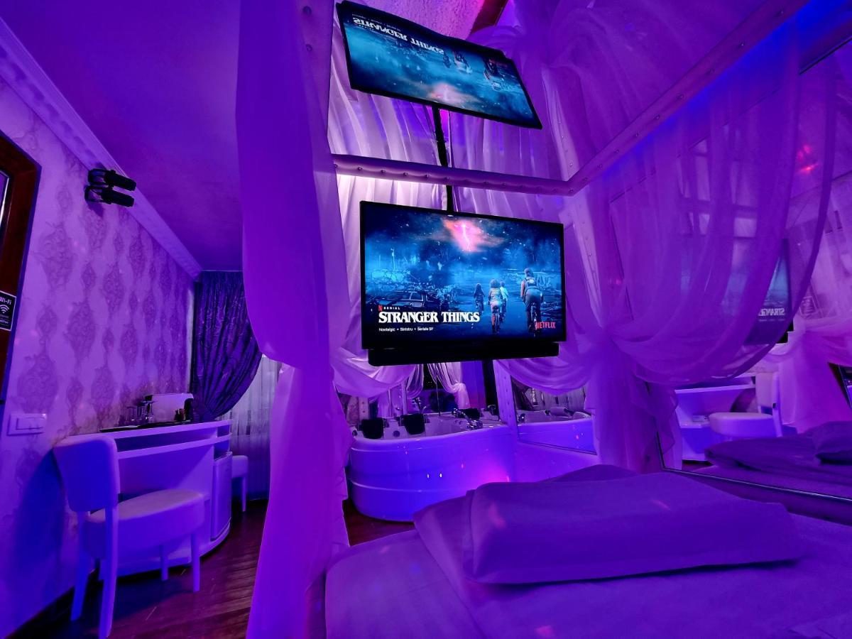 Anadi Hotel Boutique Only Adult Brasov Luaran gambar