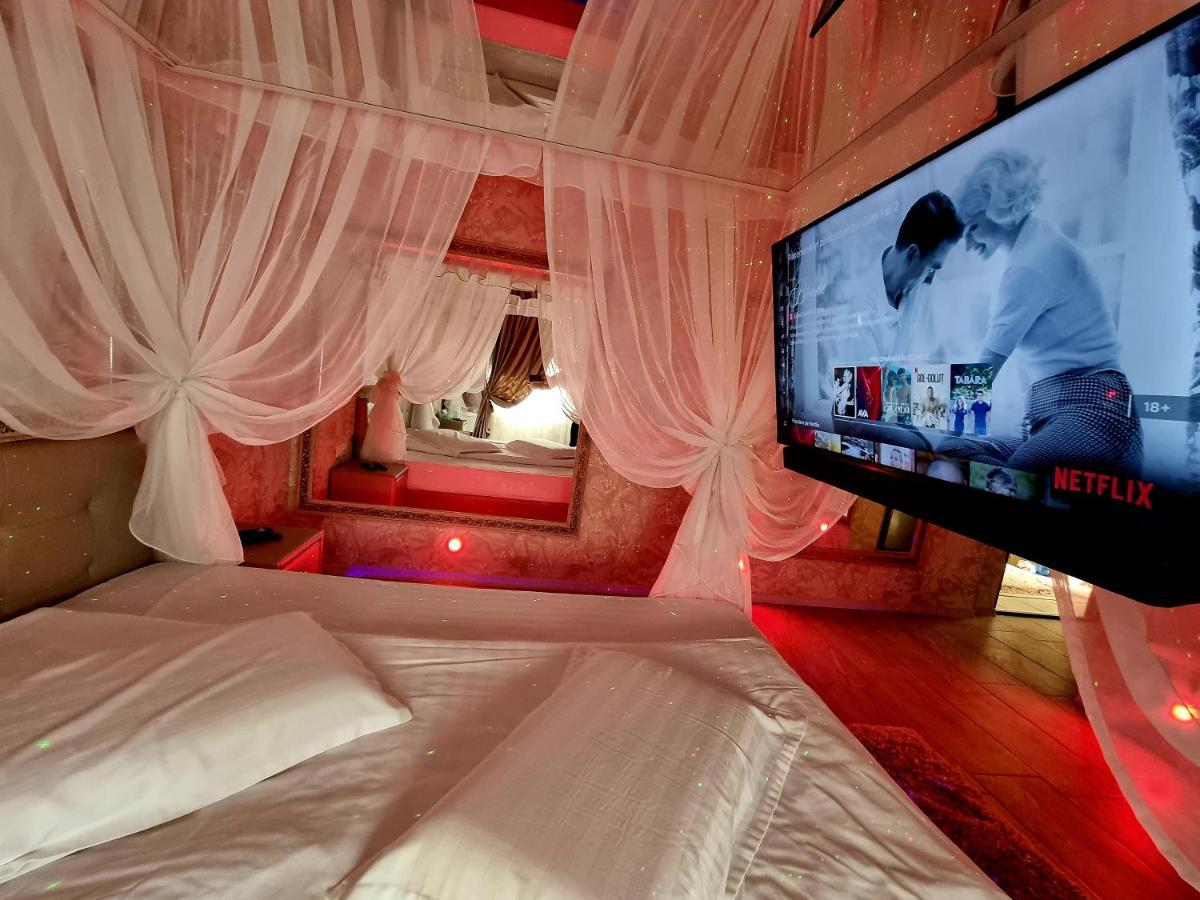 Anadi Hotel Boutique Only Adult Brasov Luaran gambar