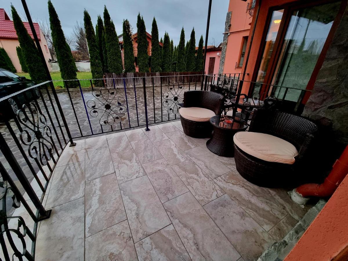 Anadi Hotel Boutique Only Adult Brasov Luaran gambar