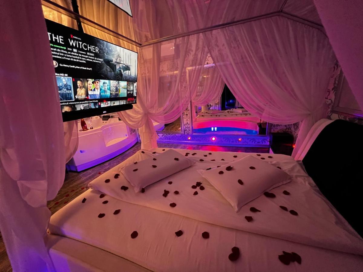 Anadi Hotel Boutique Only Adult Brasov Luaran gambar