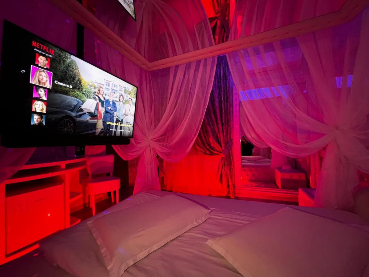 Anadi Hotel Boutique Only Adult Brasov Luaran gambar